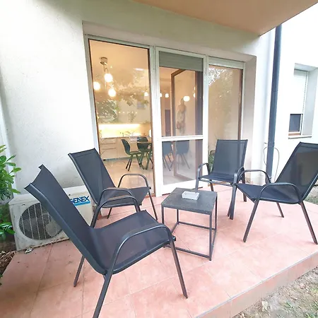 アパート & Wellness