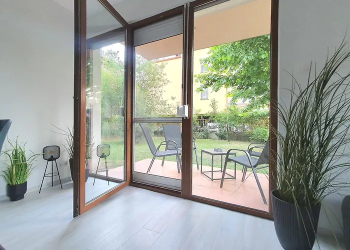 アパート & Wellness *