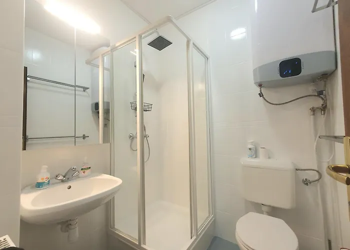 アパート & Wellness *